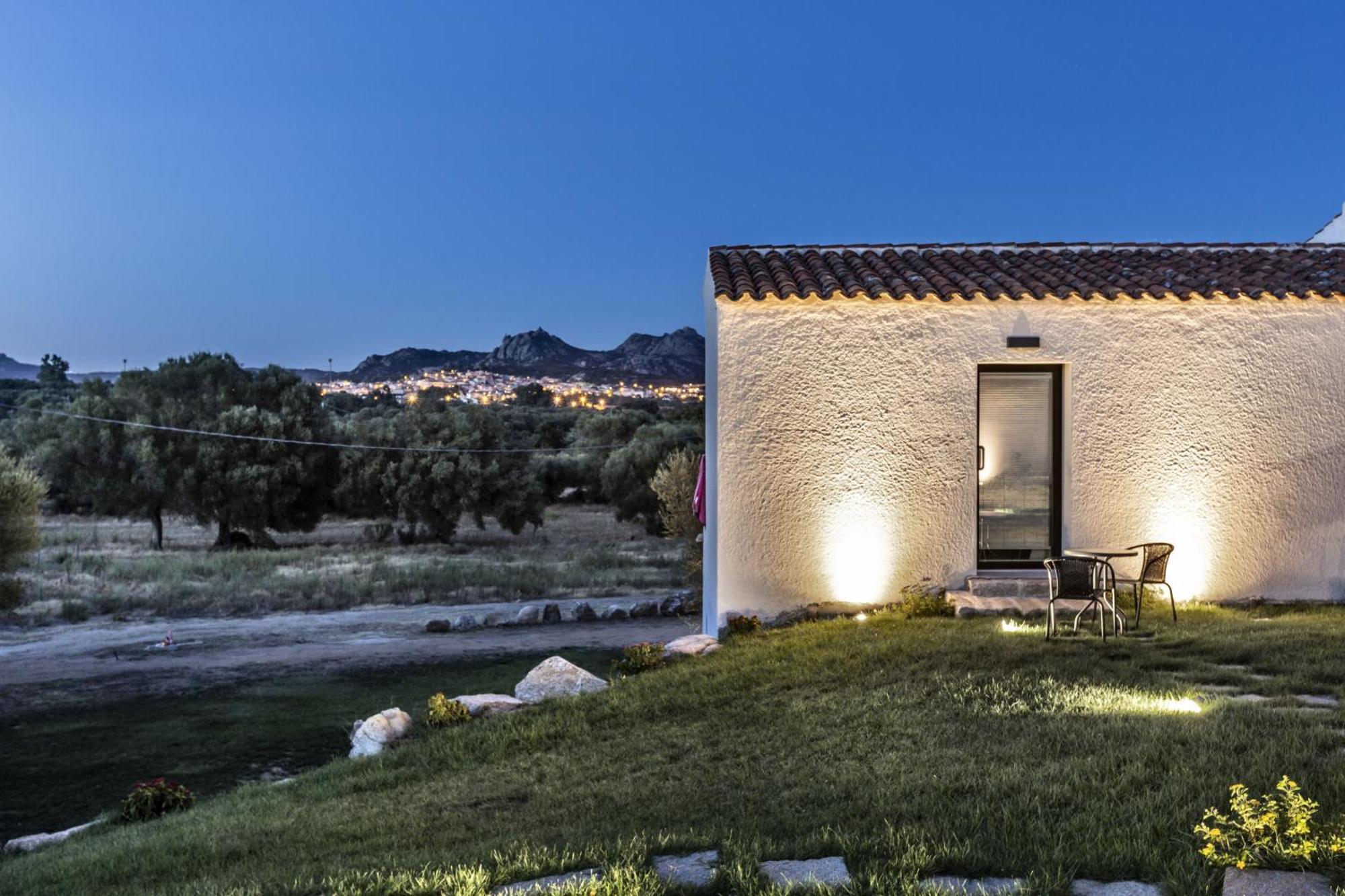 Uddastri Retreat Arzachena Luaran gambar